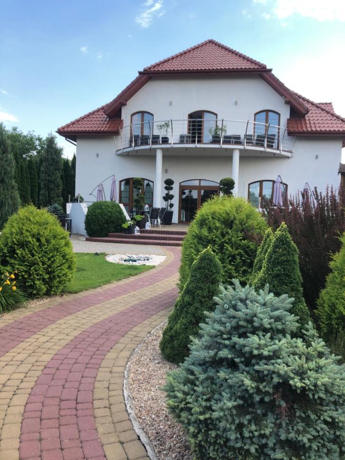 Отель Rezydencja Szmaragdowy Ogrod Константынув-Лодзинский Экстерьер фото
